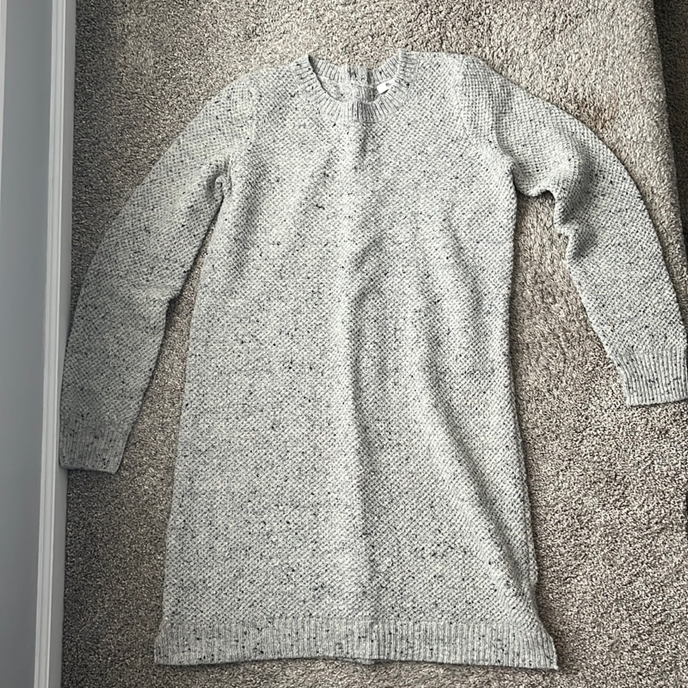 New condition Madewell sweater dress, size S